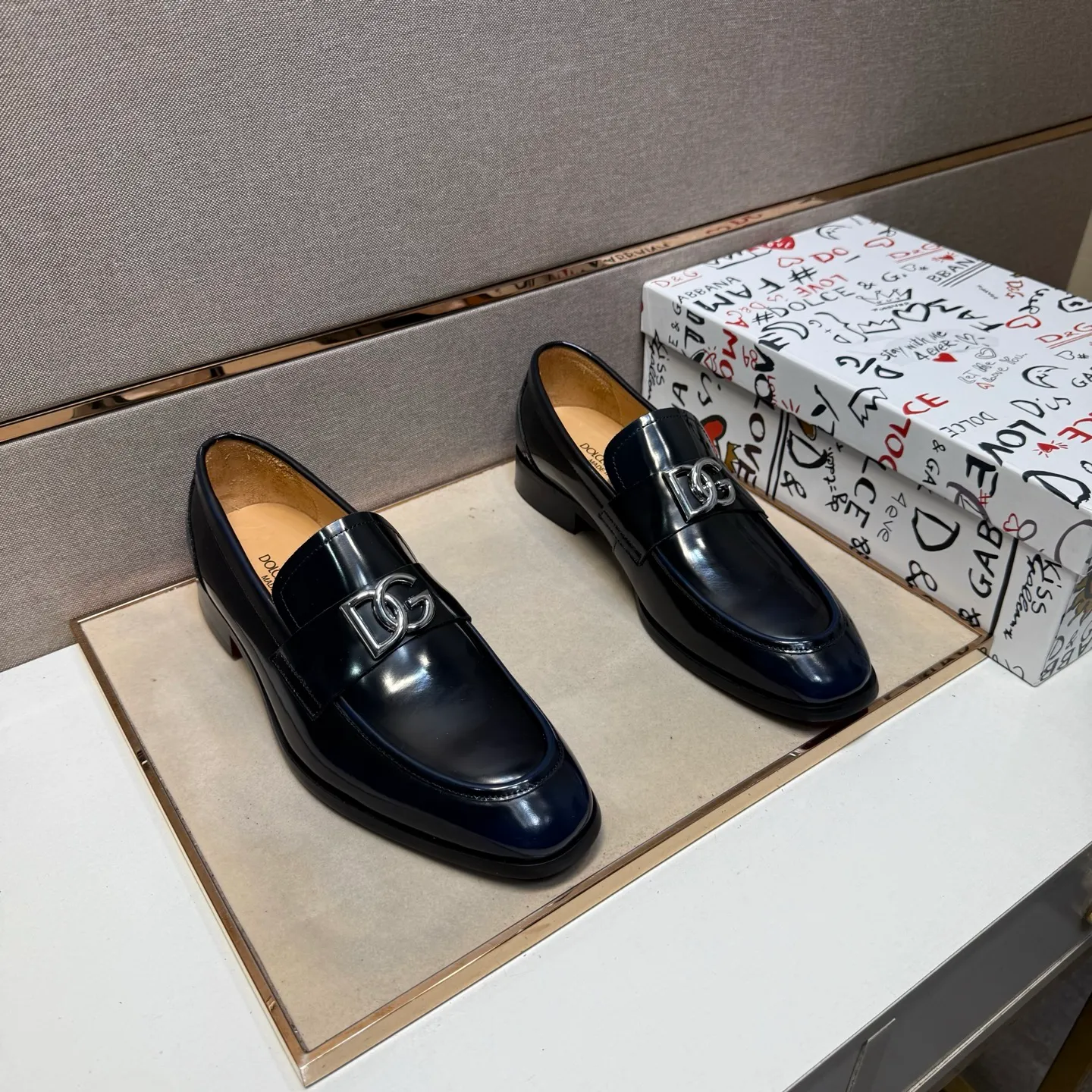Men's men's shoes 💰pp520【DG～】Men's casual formal leather shoes 2025z cabinet sales simultaneously 🔶Size: 38-44#️⃣ 🔷3 colors🔜The upper is made of cowhide stitching ➕Cowhide lining, comfortable and breathable, sole: original comfortable, wear-resistant and non-slip outsole, ⚠️real thing📱photographed🎬real thing is better📢📢📢